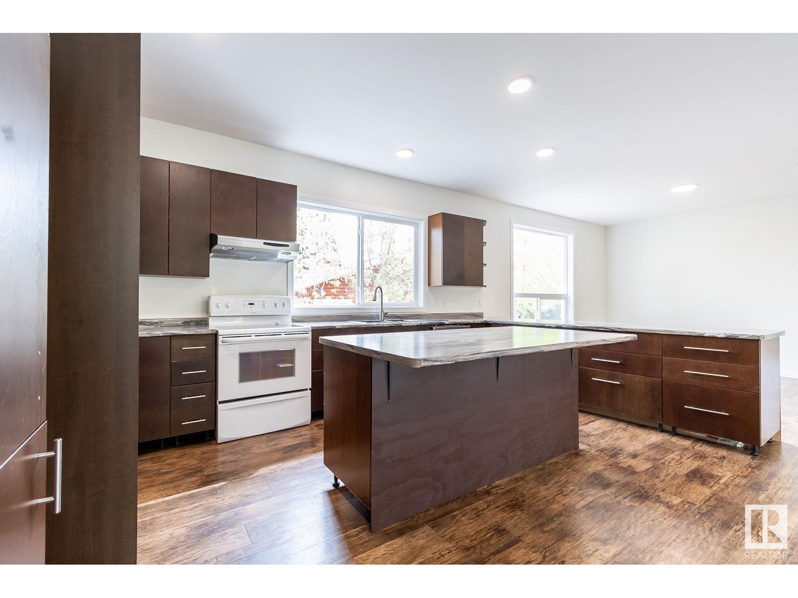 305 3 St, Rural Lac Ste. Anne County, Alberta  T0A 0E0 - Photo 10 - E4446708