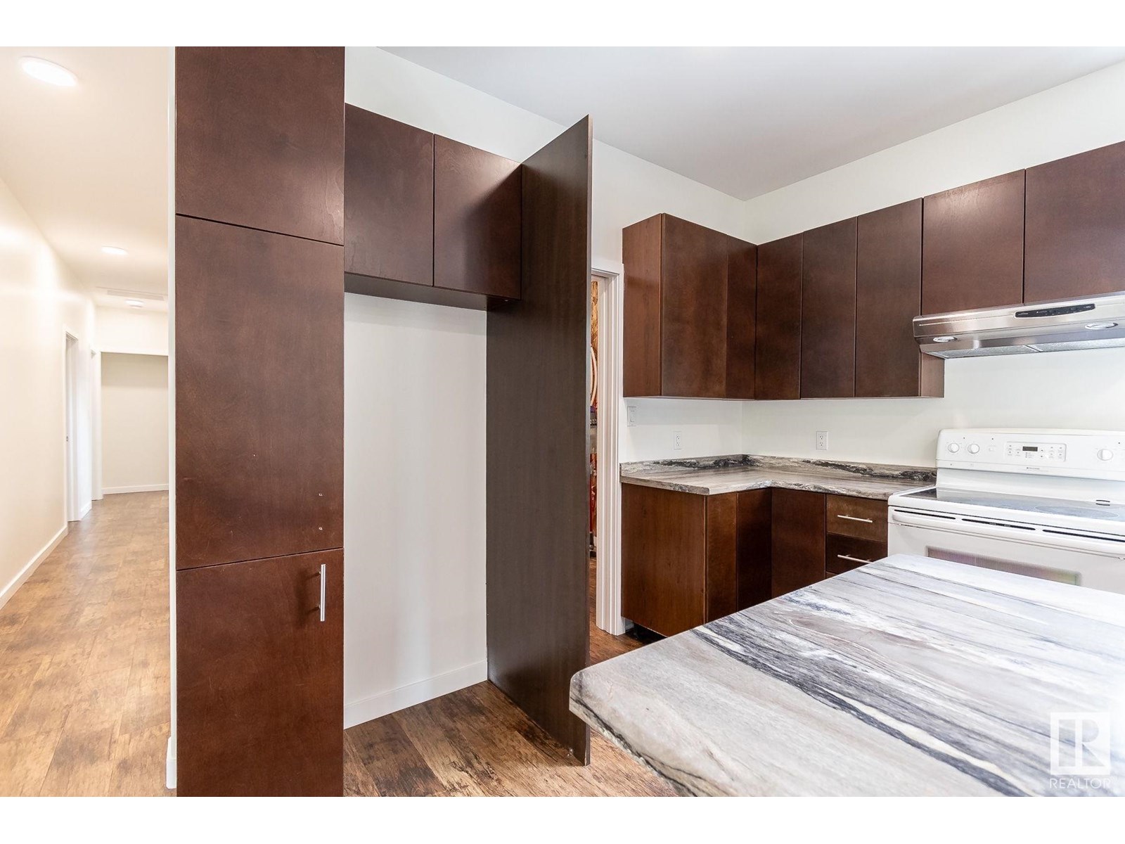 305 3 St, Rural Lac Ste. Anne County, Alberta  T0A 0E0 - Photo 14 - E4446708