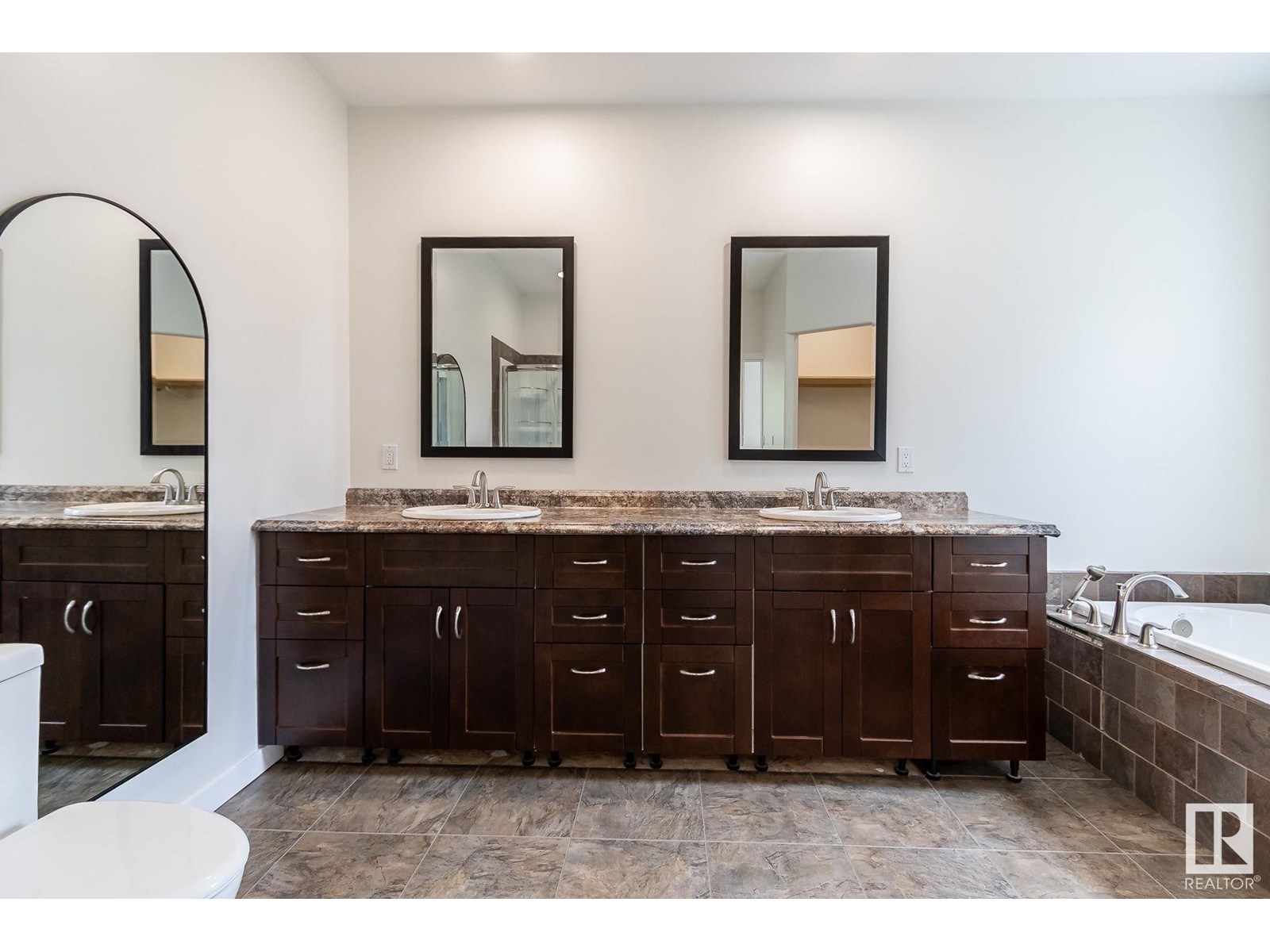 305 3 St, Rural Lac Ste. Anne County, Alberta  T0A 0E0 - Photo 22 - E4446708