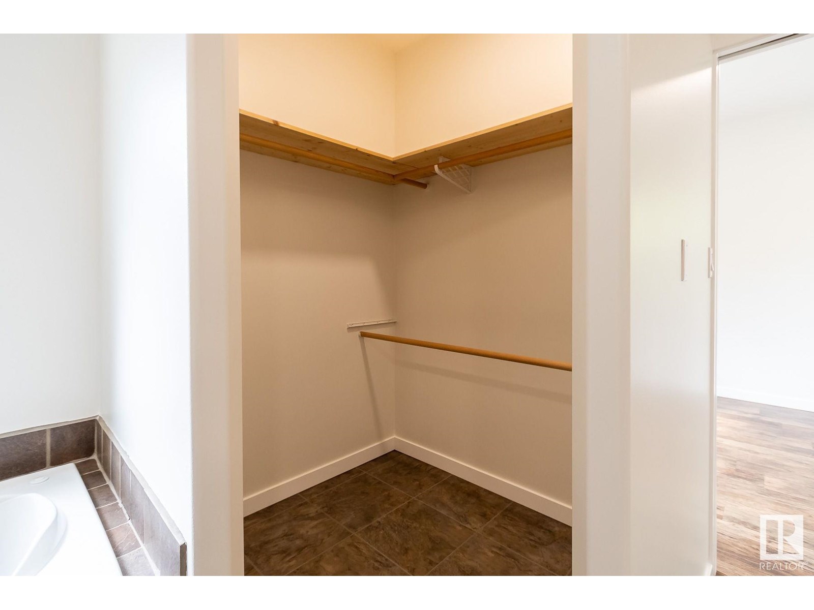 305 3 St, Rural Lac Ste. Anne County, Alberta  T0A 0E0 - Photo 25 - E4446708