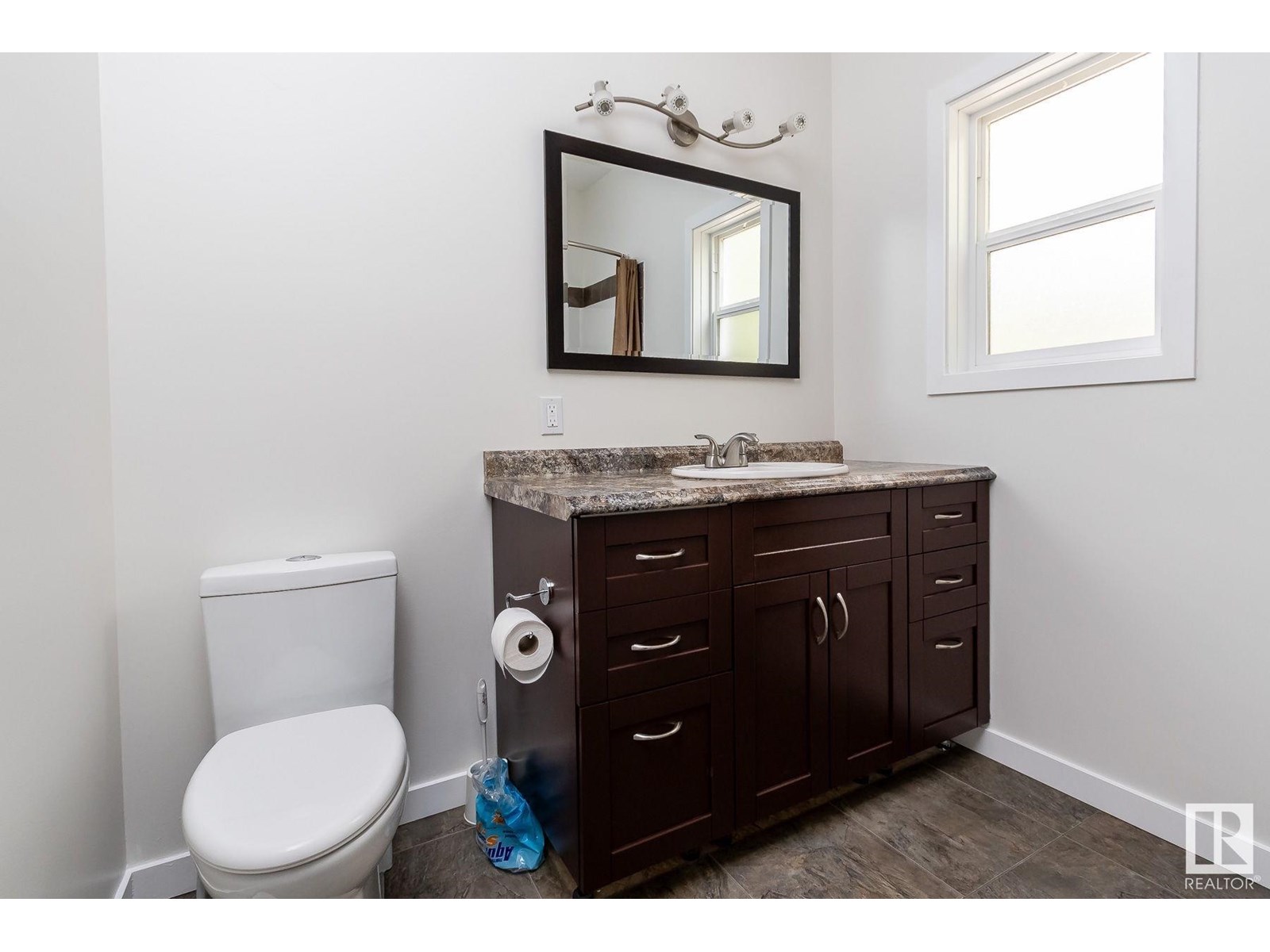 305 3 St, Rural Lac Ste. Anne County, Alberta  T0A 0E0 - Photo 38 - E4446708