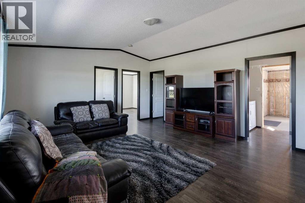 29224 Rr34, Rural Mountain View County, Alberta  T0M 0S0 - Photo 9 - A2235709