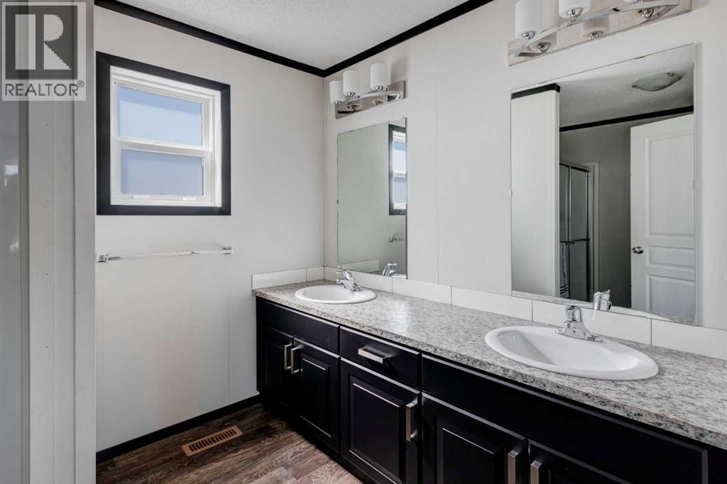 29224 Rr34, Rural Mountain View County, Alberta  T0M 0S0 - Photo 15 - A2235709