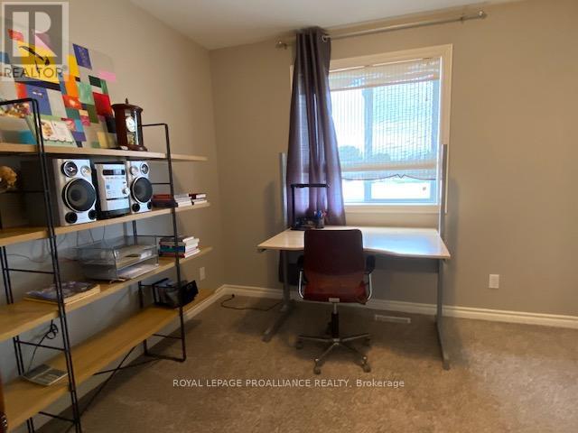 5 Ridgeway Place, Belleville, Ontario  K8P 0E7 - Photo 10 - X12273756