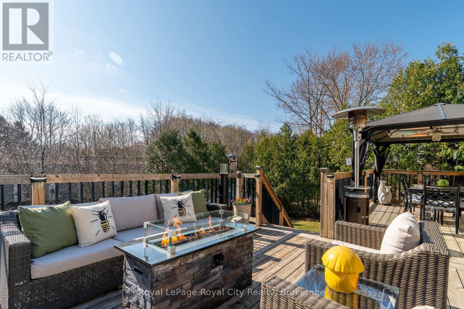 1548 Troika Court, Mississauga, Ontario  L5J 4C4 - Photo 18 - W12273690