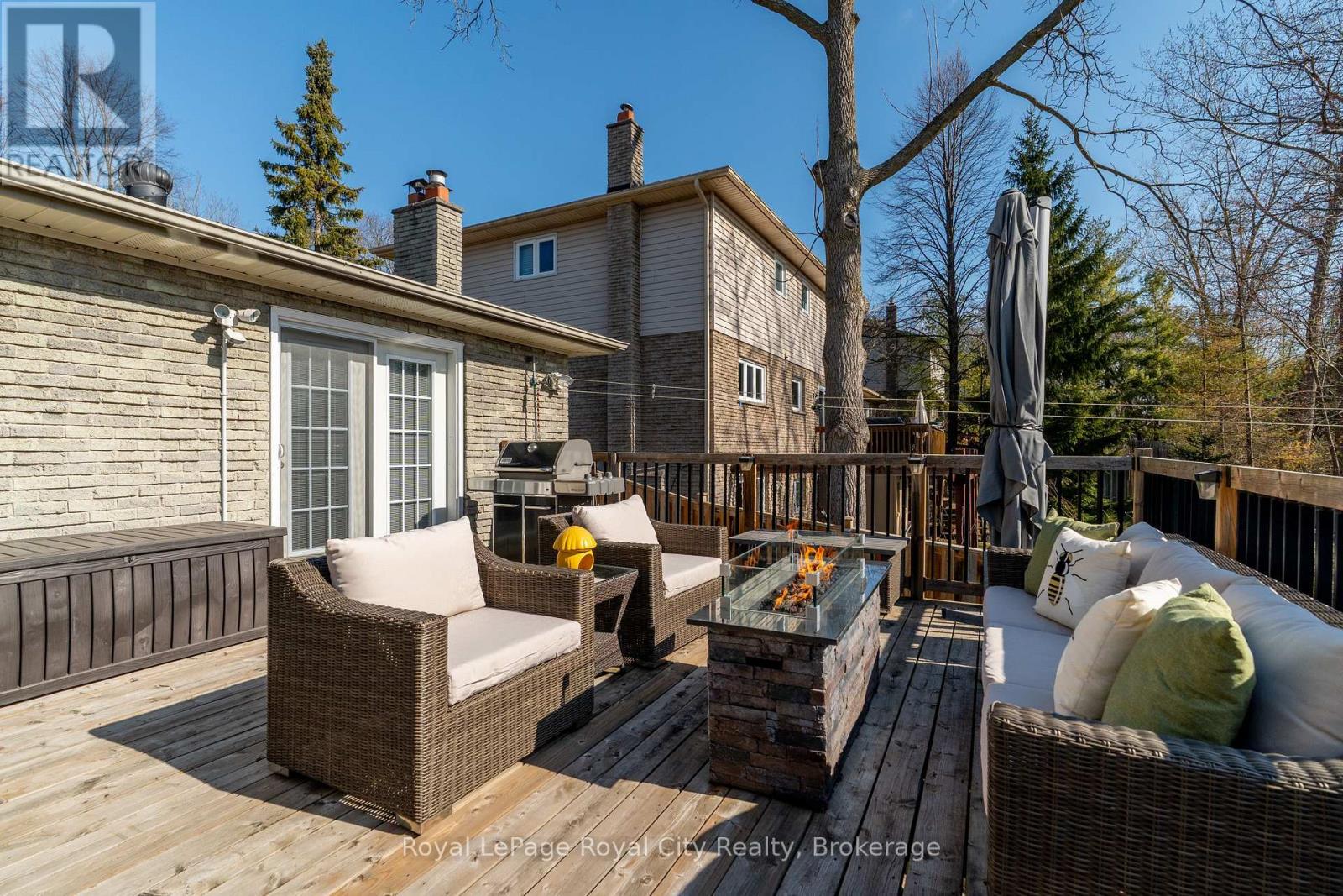 1548 Troika Court, Mississauga, Ontario  L5J 4C4 - Photo 19 - W12273690