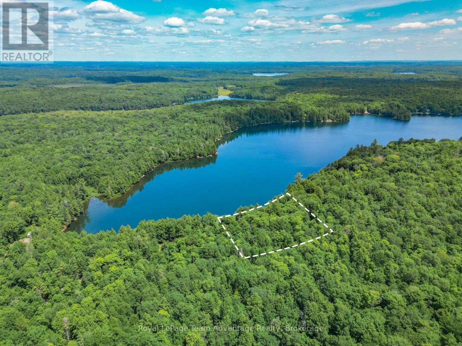 186 Silver Lake Road E, Magnetawan, Ontario  P0A 1P0 - Photo 5 - X12273734
