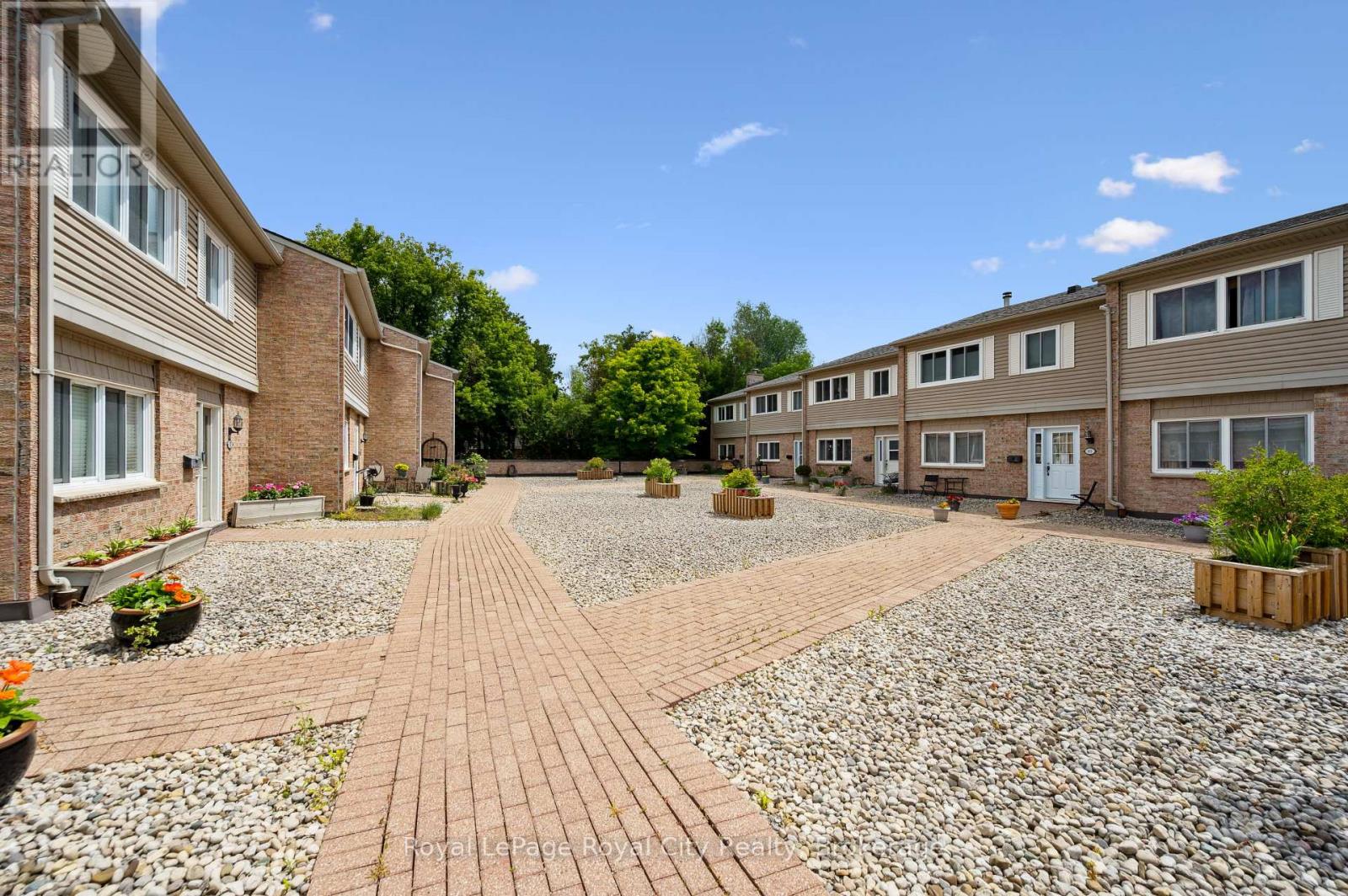 Property at 75 - 295 WATER STREET image 3