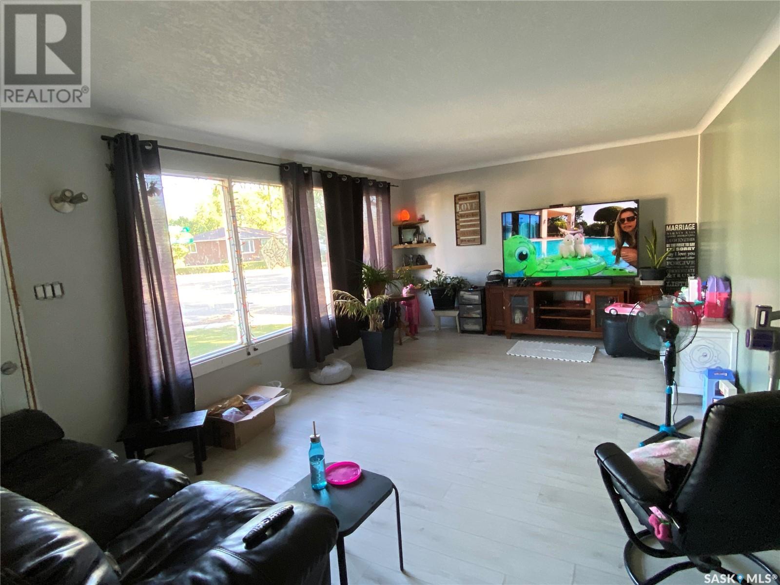 60 Dogwood Crescent, Yorkton, Saskatchewan  S3N 2M7 - Photo 5 - SK012107