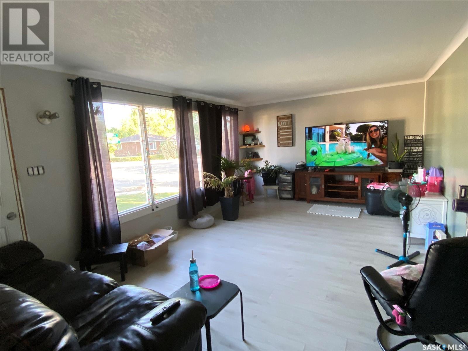 60 Dogwood Crescent, Yorkton, Saskatchewan  S3N 2M7 - Photo 6 - SK012107