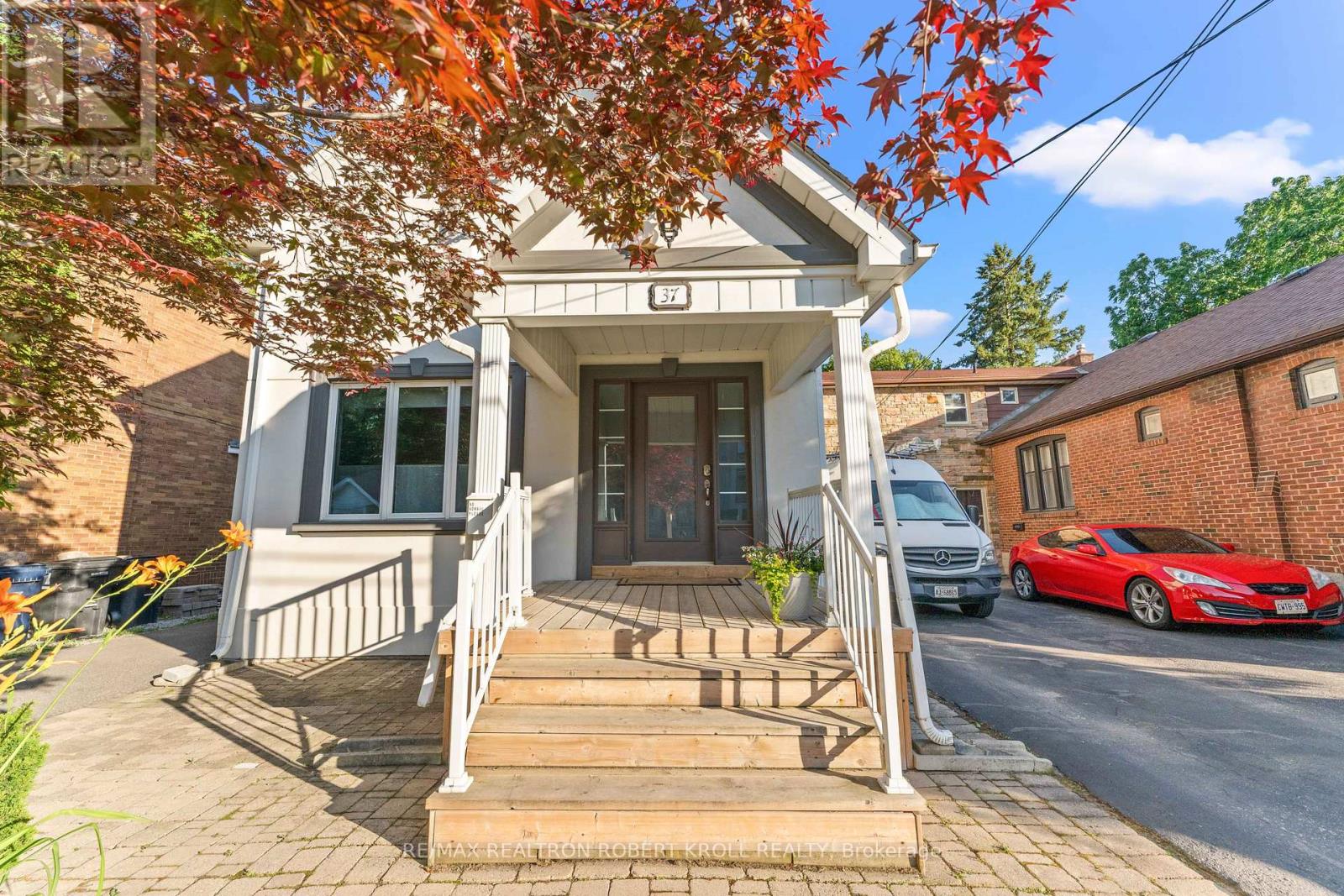 Property at 37 JOHNSTON AVENUE image 4