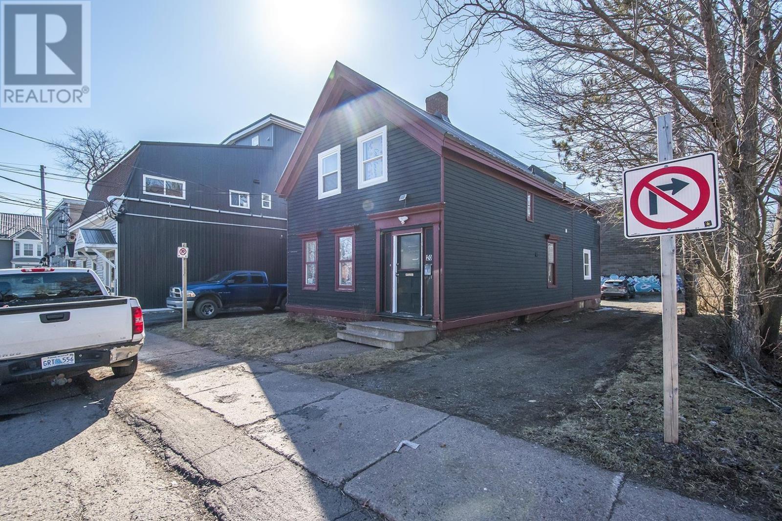 20 Louise Street, Truro, Nova Scotia  B2N 3K2 - Photo 2 - 202506153