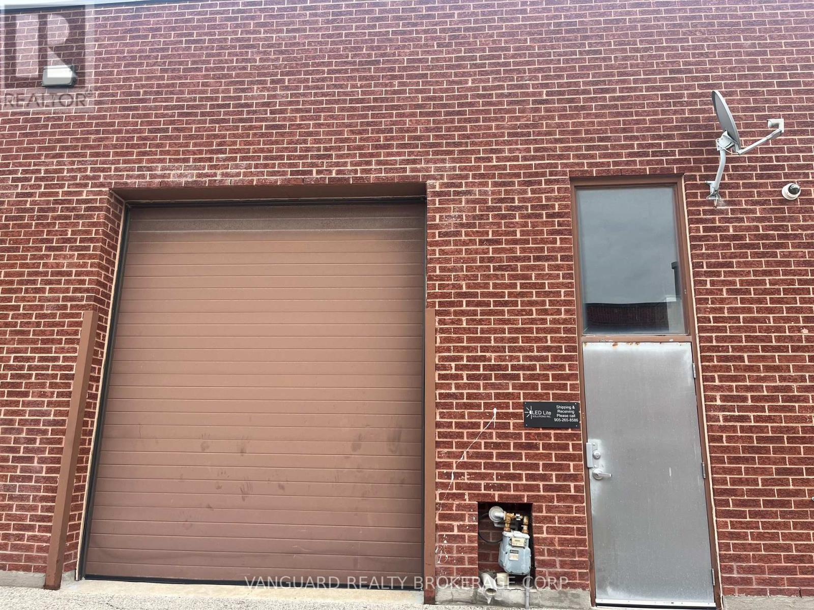 4 - 9 Caster Avenue, Vaughan (Pine Valley Business Park), Ontario  L4L 5Z1 - Photo 2 - N12273744