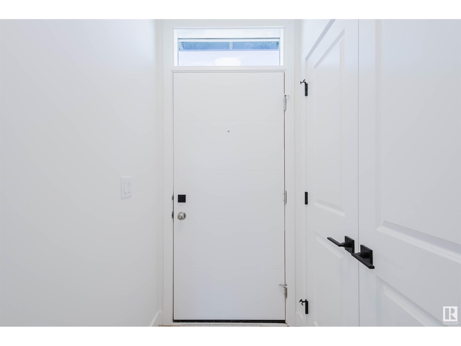 Property at 1343 Keswick DR SW image 3