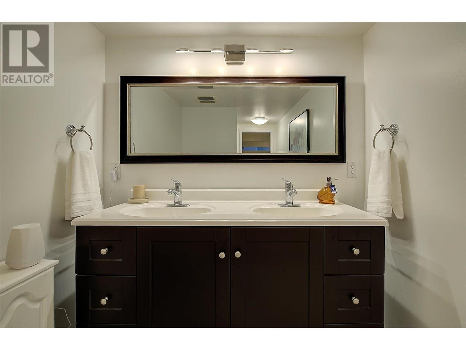 1310 McKinley Road Kelowna Photo 54