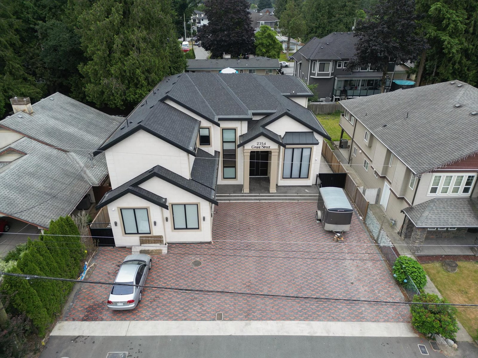 Property at 2354 GRANT STREET image 3