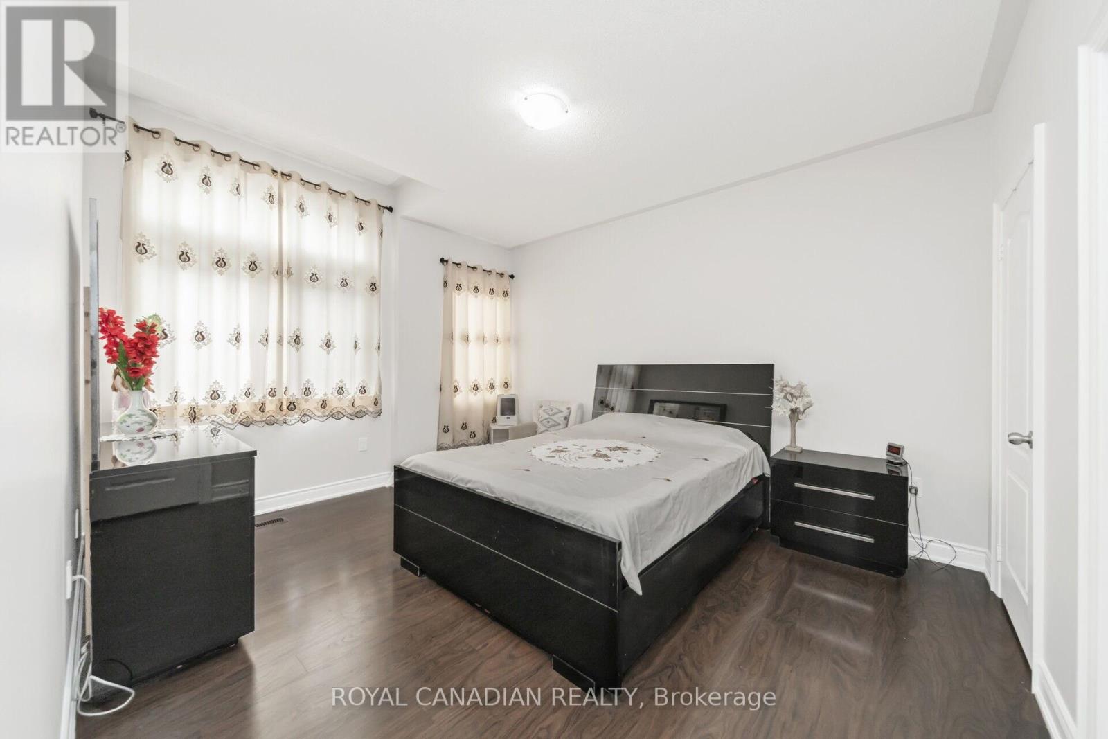1531 Mendelson Heights, Milton (Fo Ford), Ontario  L9E 1H3 - Photo 44 - W12273621