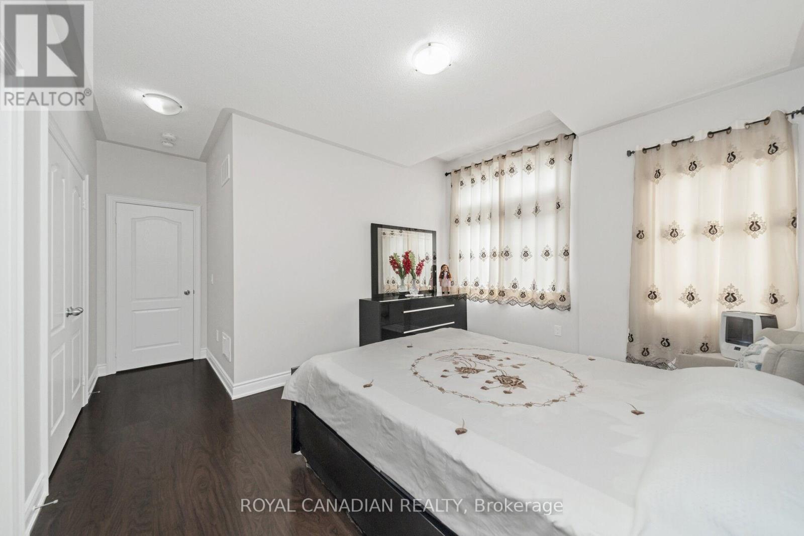 1531 Mendelson Heights, Milton (Fo Ford), Ontario  L9E 1H3 - Photo 45 - W12273621