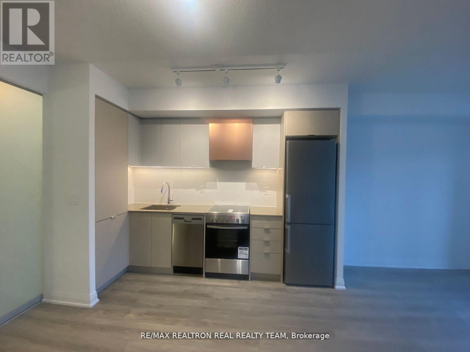 602 - 10 Gibbs Road, Toronto, Ontario  M9B 0E3 - Photo 9 - W12273637