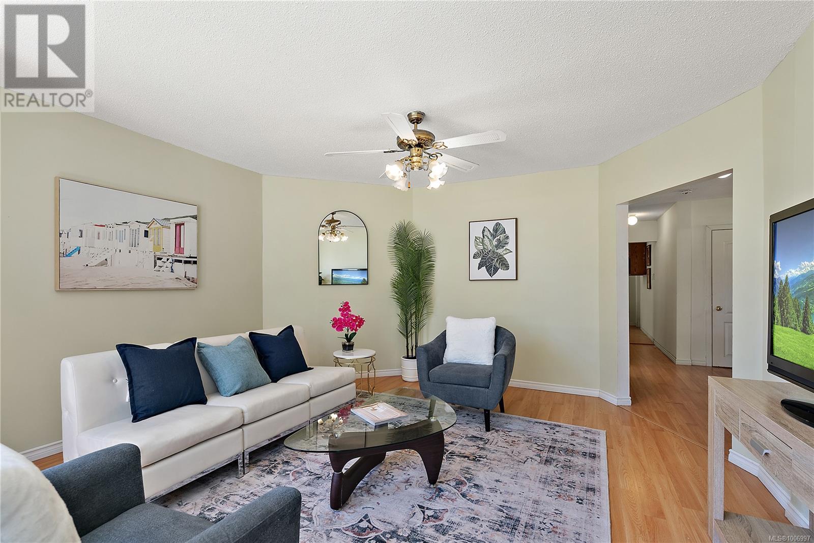 Property at 528 Constance Ave image 4
