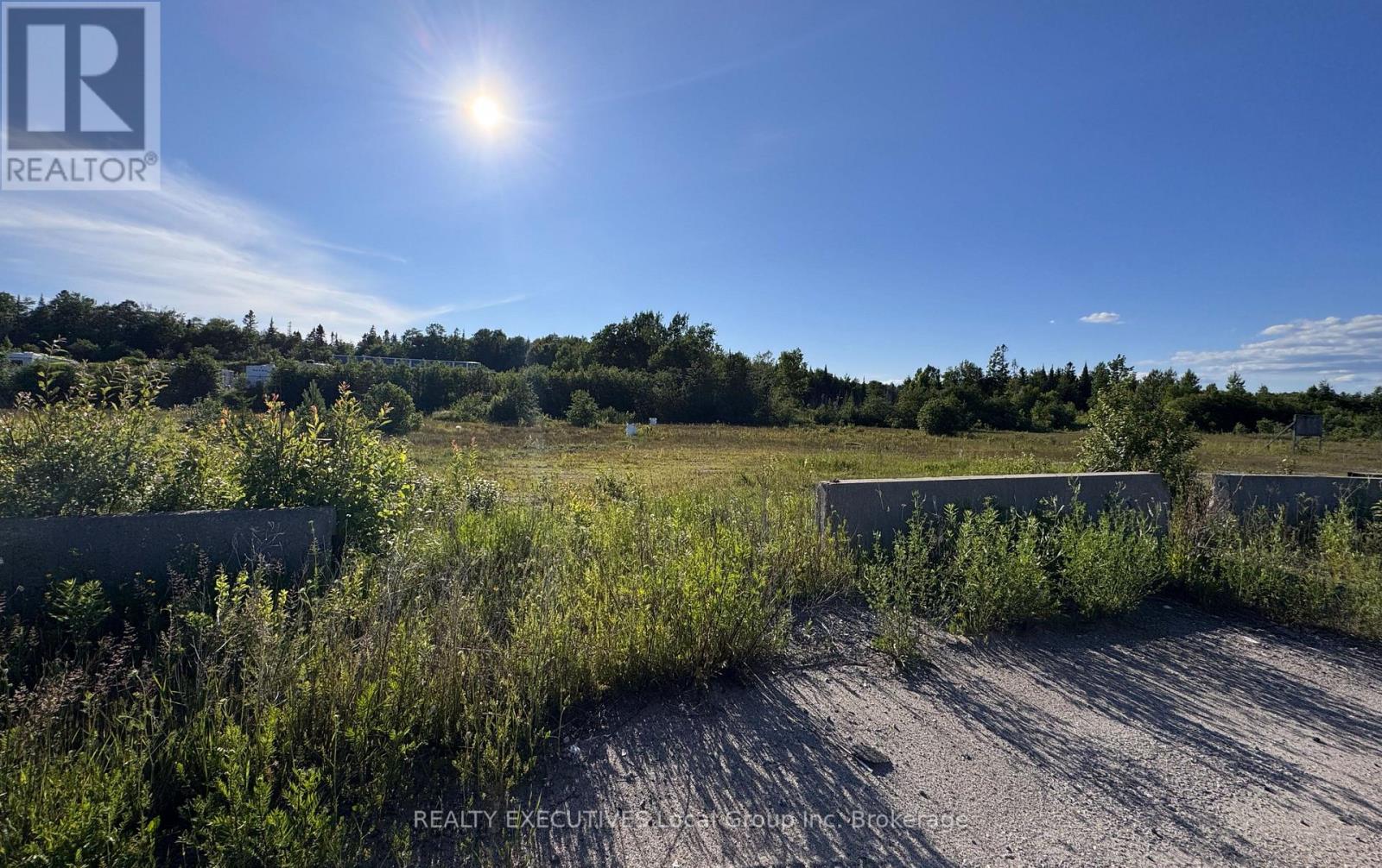 3001 Highway 11 N, North Bay, Ontario  P1B 8G3 - Photo 2 - X12273818
