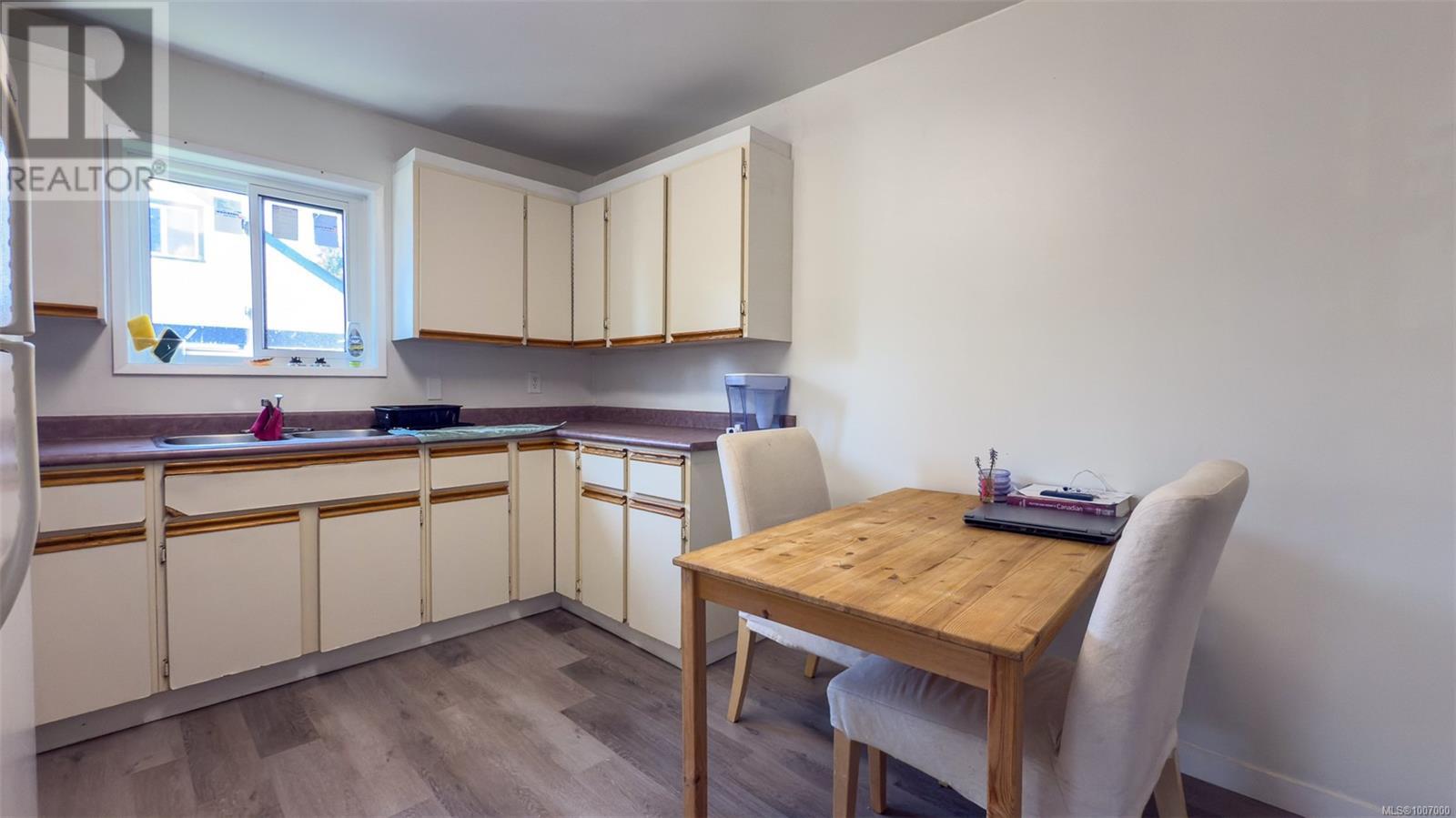 760 Wilson St, Victoria, British Columbia  V9A 3H5 - Photo 31 - 1007000