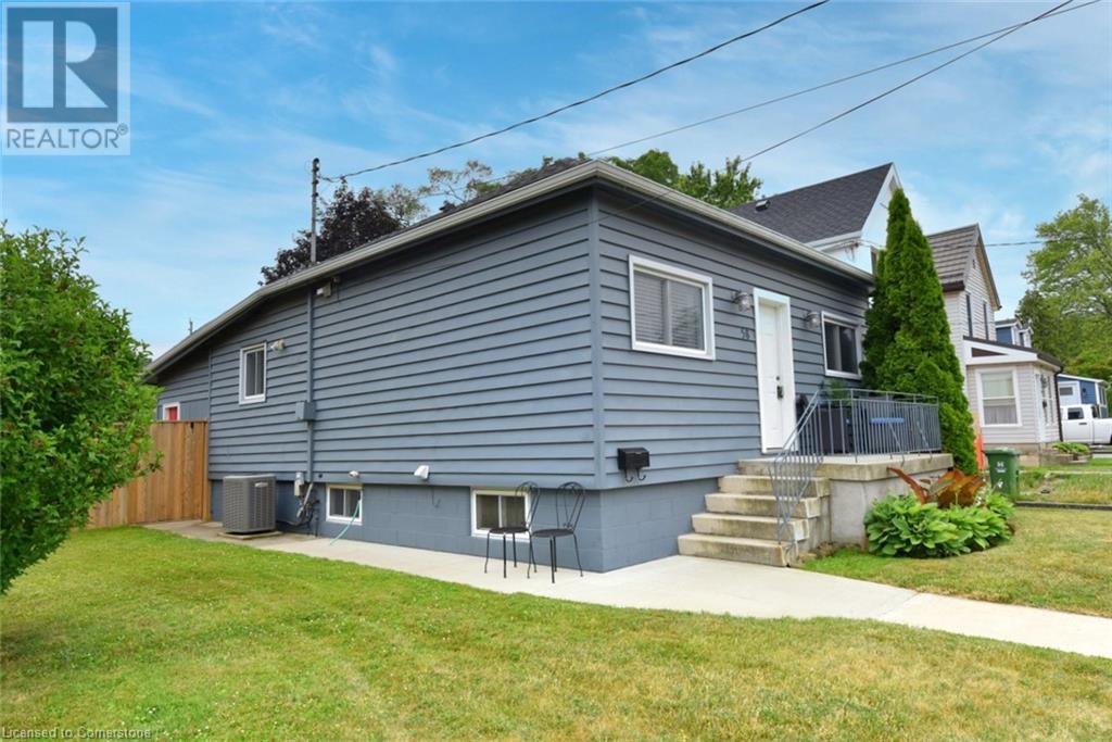 Property at 58 BALDWIN Street image 3