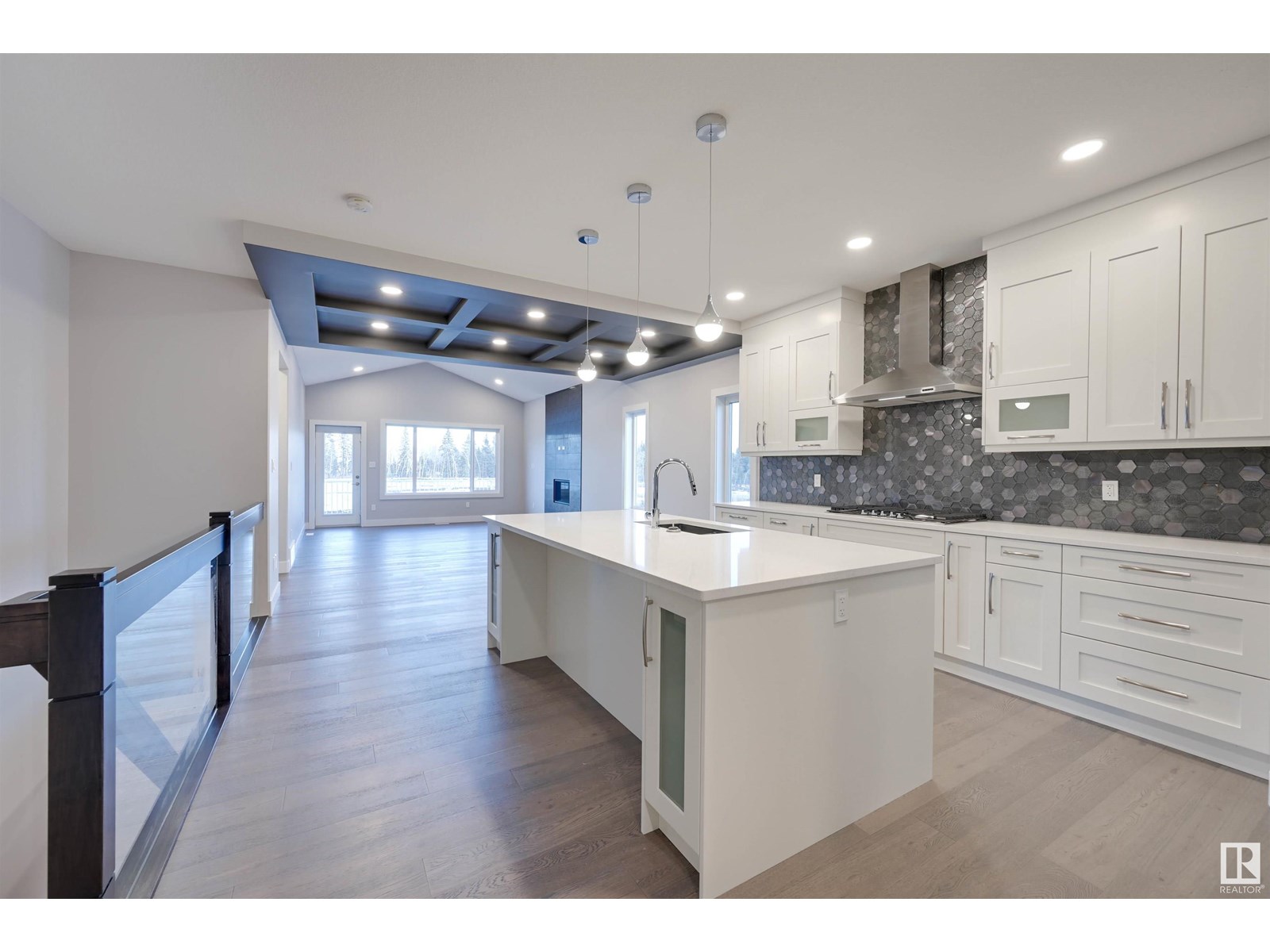 Property at 28 CANNES CV image 2