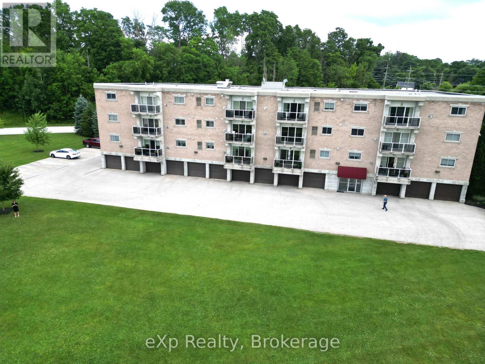 408 - 85 William Street N, Brockton, Ontario  N0G 2V0 - Photo 4 - X12260977