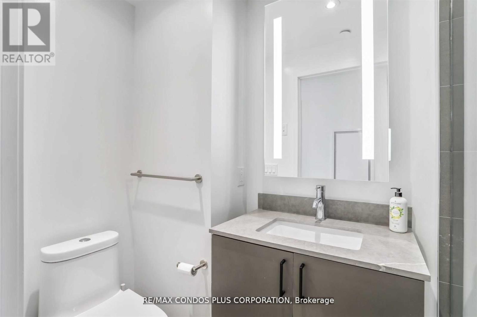 1402 - 135 East Liberty Street, Toronto, Ontario  M6K 3P6 - Photo 16 - C12273823