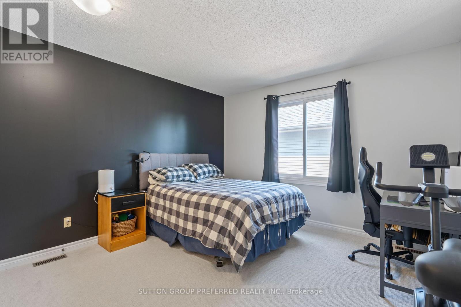 93 Hartson Road, London North, Ontario  N6H 4Z5 - Photo 25 - X12273994