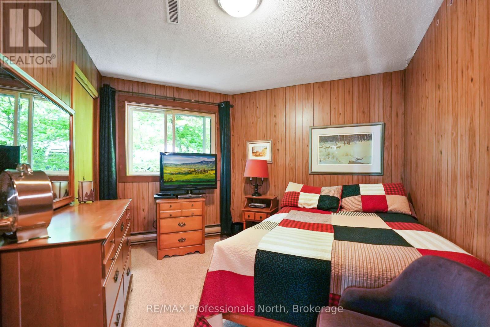 1511 Wenona Lake Road, Dysart Et Al, Ontario  K0M 1S0 - Photo 24 - X12236642