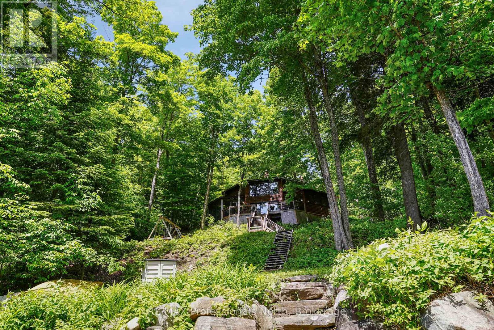 1511 Wenona Lake Road, Dysart Et Al, Ontario  K0M 1S0 - Photo 40 - X12236642