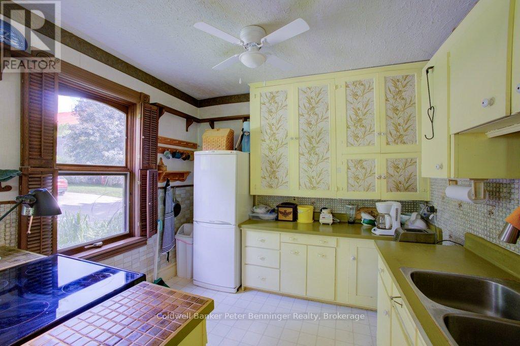 361 Brant-Elderslie Townline, Brockton, Ontario  N0G 2N0 - Photo 18 - X12271911