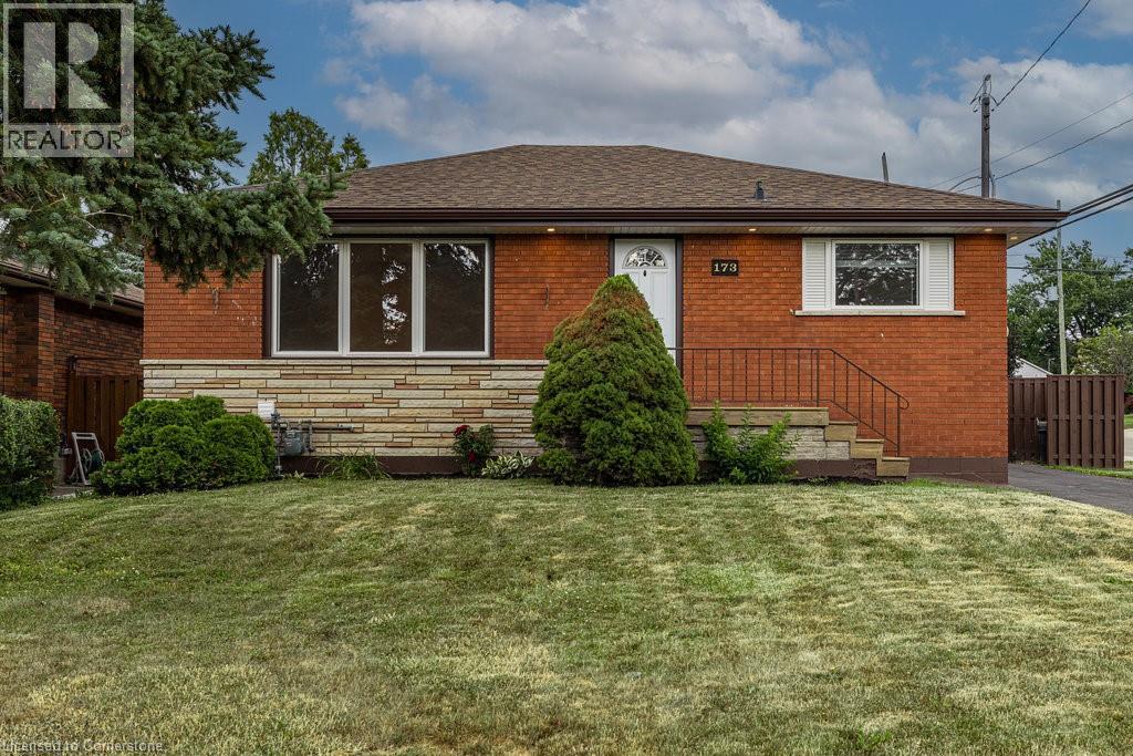 173 West 32nd Street, Hamilton, Ontario  L9C 5H1 - Photo 3 - 40748638