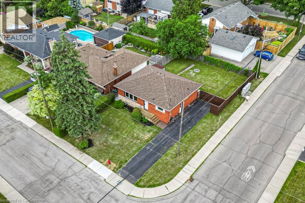 173 West 32nd Street, Hamilton, Ontario  L9C 5H1 - Photo 4 - 40748638