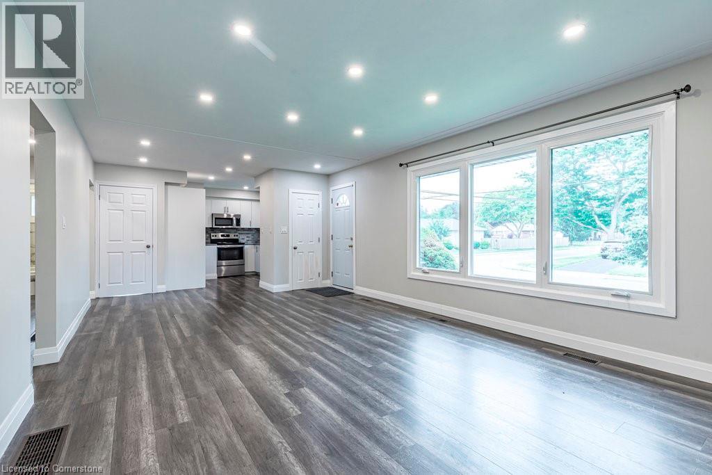 173 West 32nd Street, Hamilton, Ontario  L9C 5H1 - Photo 9 - 40748638