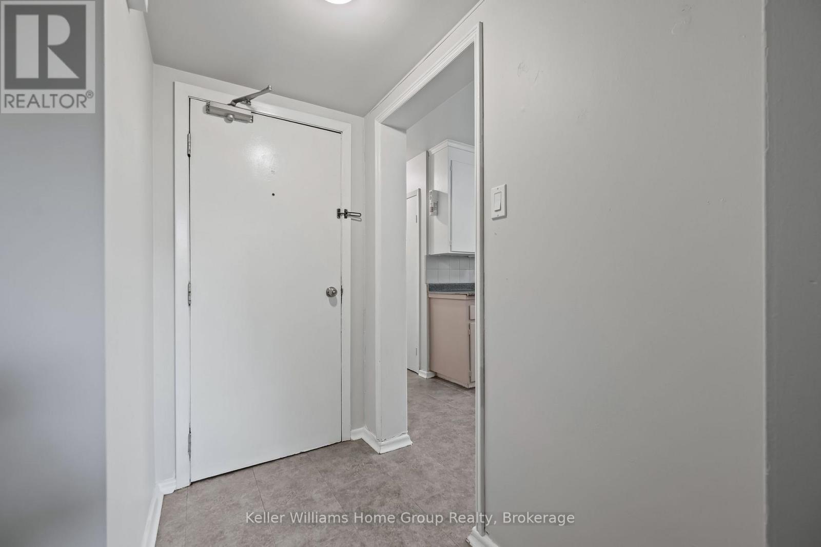 228 Connaught Street, Kitchener, Ontario  N2C 1B3 - Photo 12 - X12273907