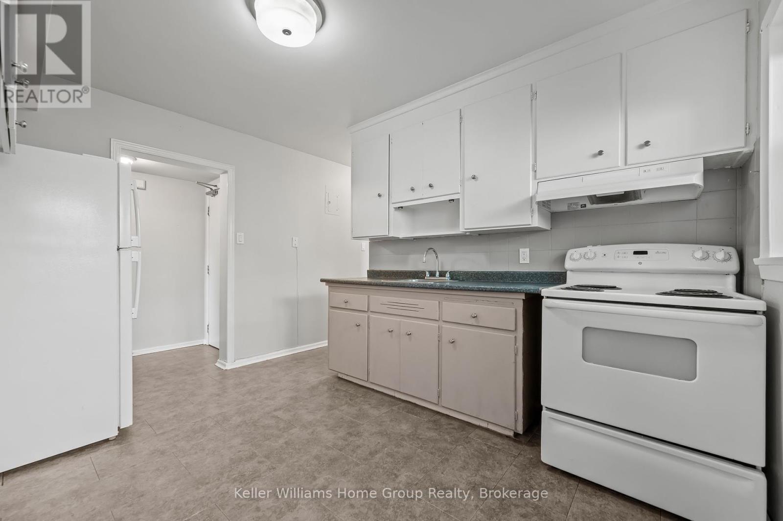 228 Connaught Street, Kitchener, Ontario  N2C 1B3 - Photo 17 - X12273907