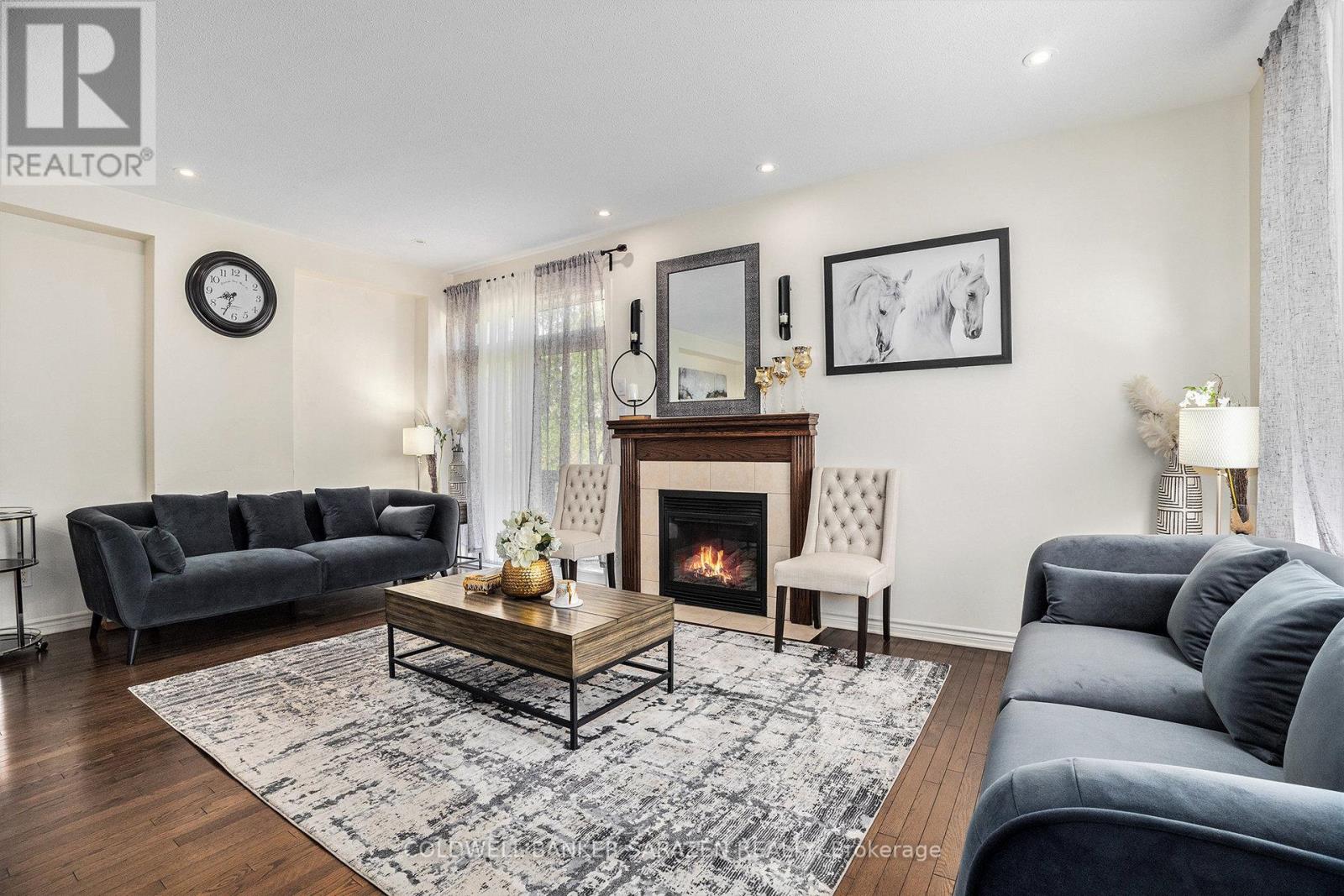 783 White Alder Avenue, Ottawa, Ontario  K1T 0G2 - Photo 4 - X12273999