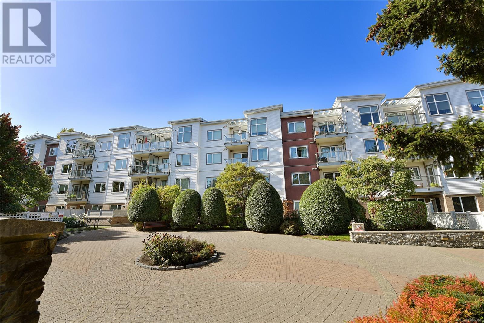 Property at 208 4394 West Saanich Rd image 1