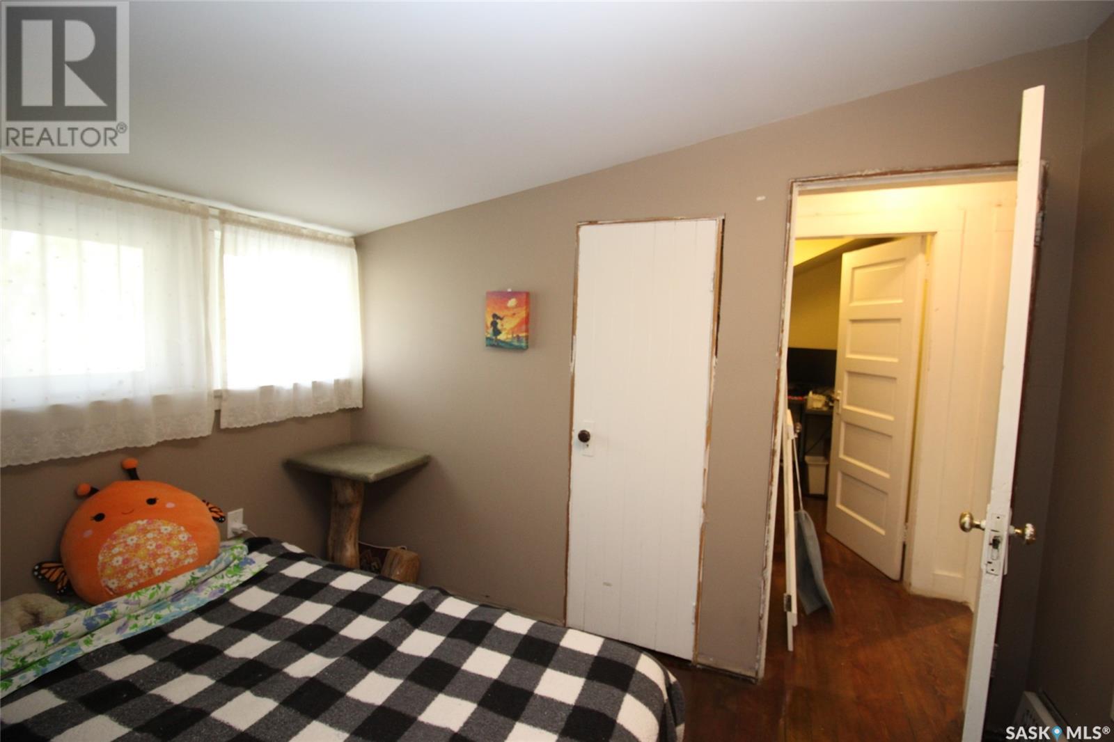 512 1st Street W, Shaunavon, Saskatchewan  S0N 2M0 - Photo 36 - SK005732