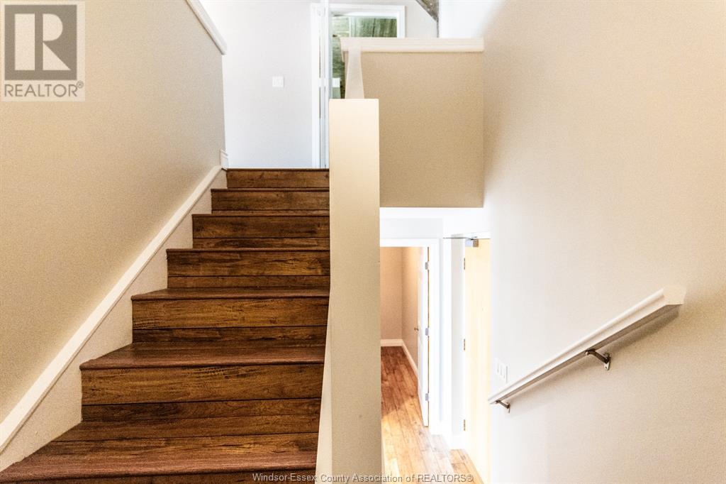 Property at 2175 WYANDOTTE STREET East Unit# 303 image 5