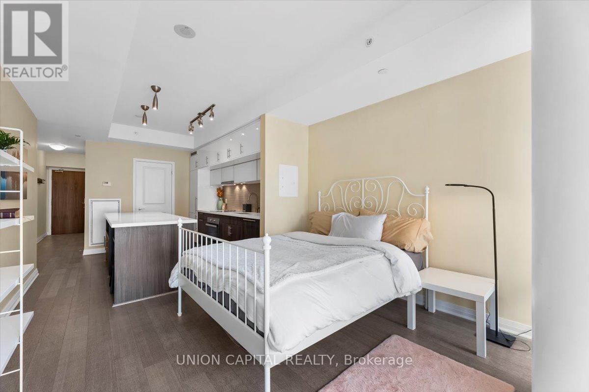 2803 - 8 Mercer Street, Toronto, Ontario  M5V 0C4 - Photo 6 - C12273936