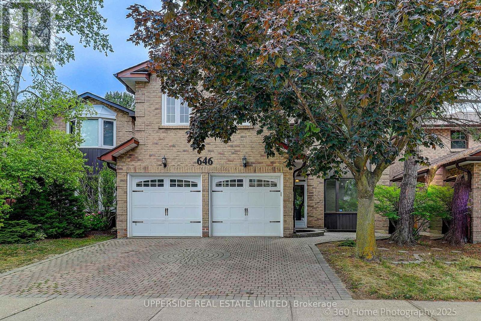 Property at 646 YORK HILL BOULEVARD image 2