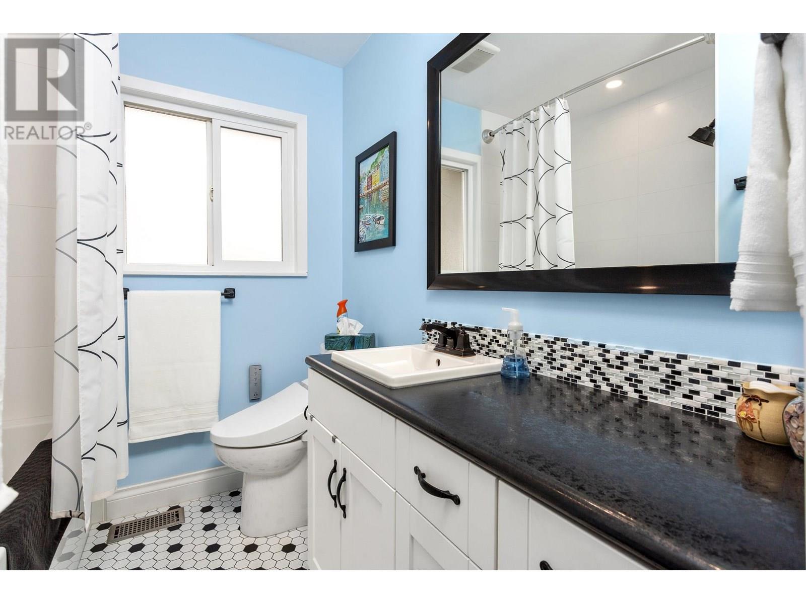 2920 Walton Avenue, Coquitlam, British Columbia  V3B 2W3 - Photo 14 - R3011475