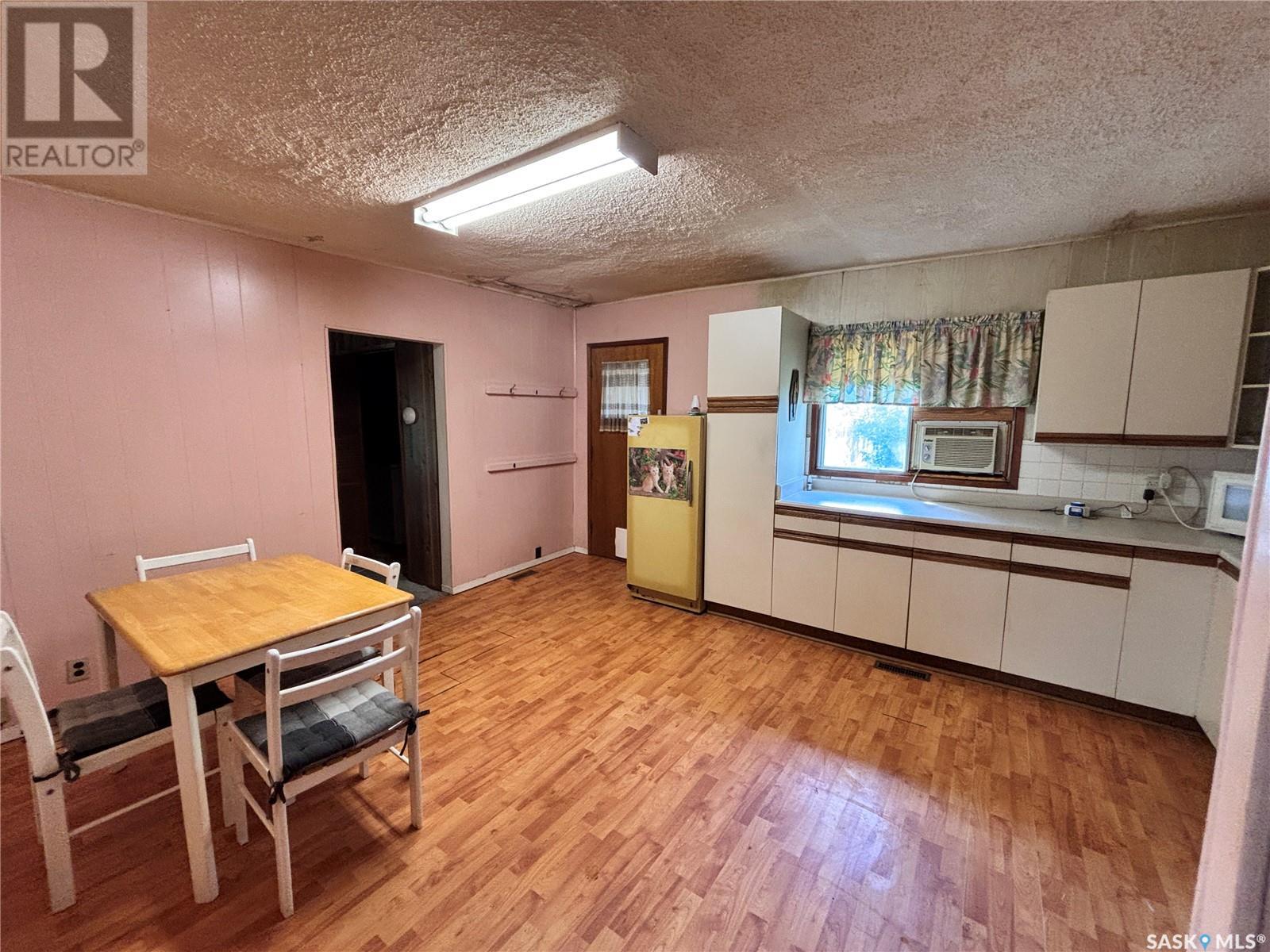 Property at 108 2nd AVENUE S image 5