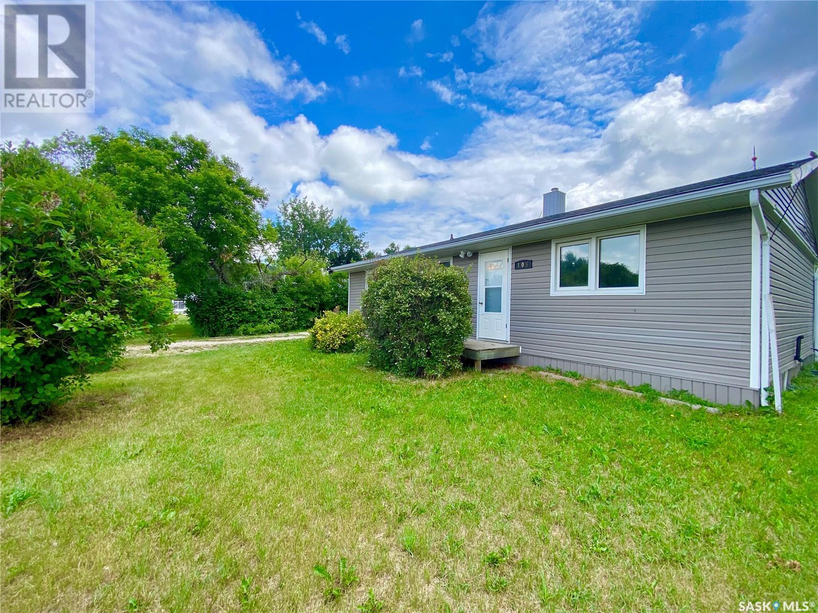 106 Main STREET, midale, Saskatchewan