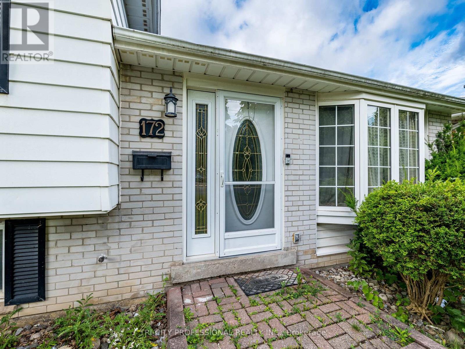 Property at 172 MOUNTAINVIEW ROAD S image 4