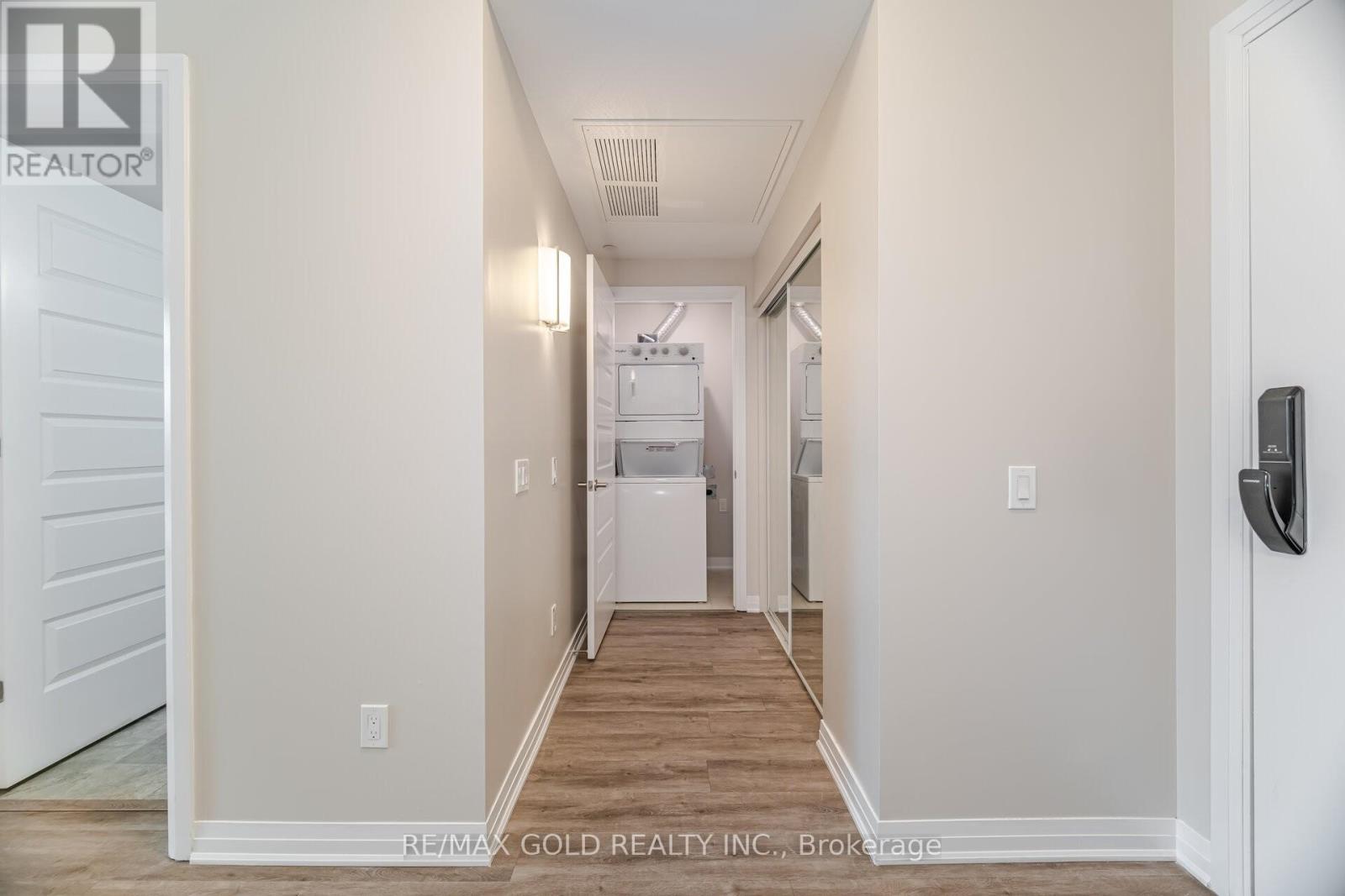 202 - 95 Dundas Street W, Oakville (Go Glenorchy), Ontario  L6M 5N4 - Photo 13 - W12273984